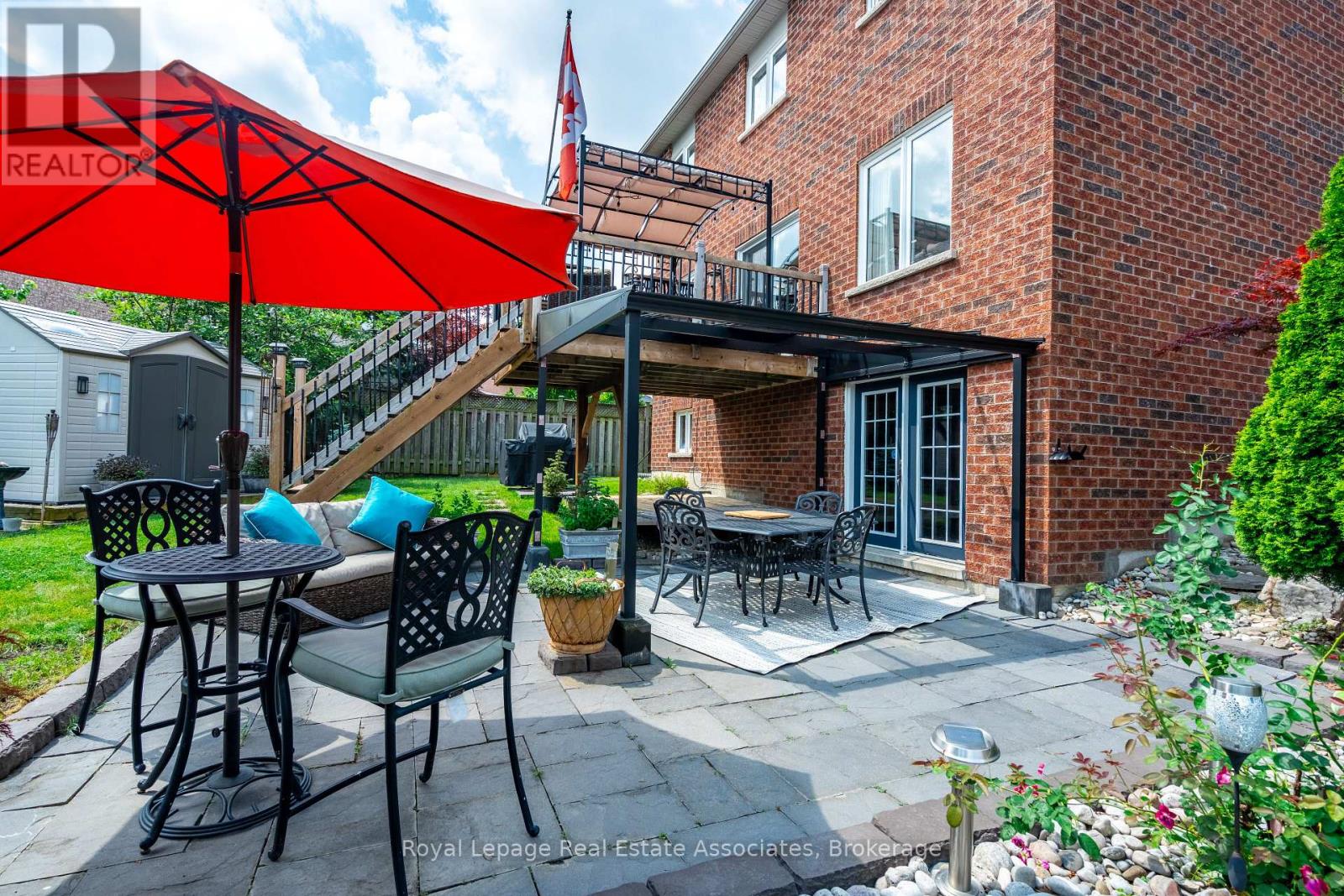 Photo 42 of 16 Sandyside Crescent, Brampton ON