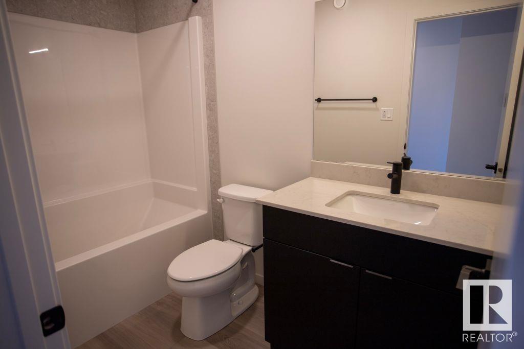 Photo 9 of 15859 27 Av Sw, Edmonton AB