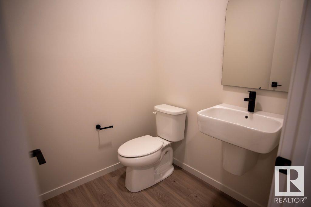 Photo 5 of 15859 27 Av Sw, Edmonton AB