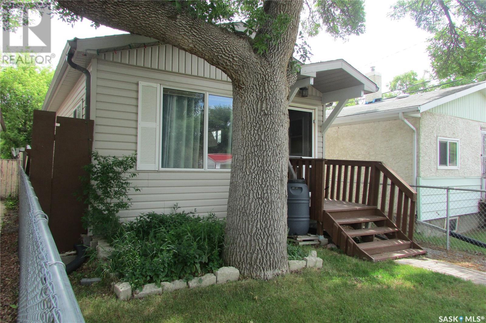 Single Family House Bungalow for Sale in  Connaught STREET Regina 