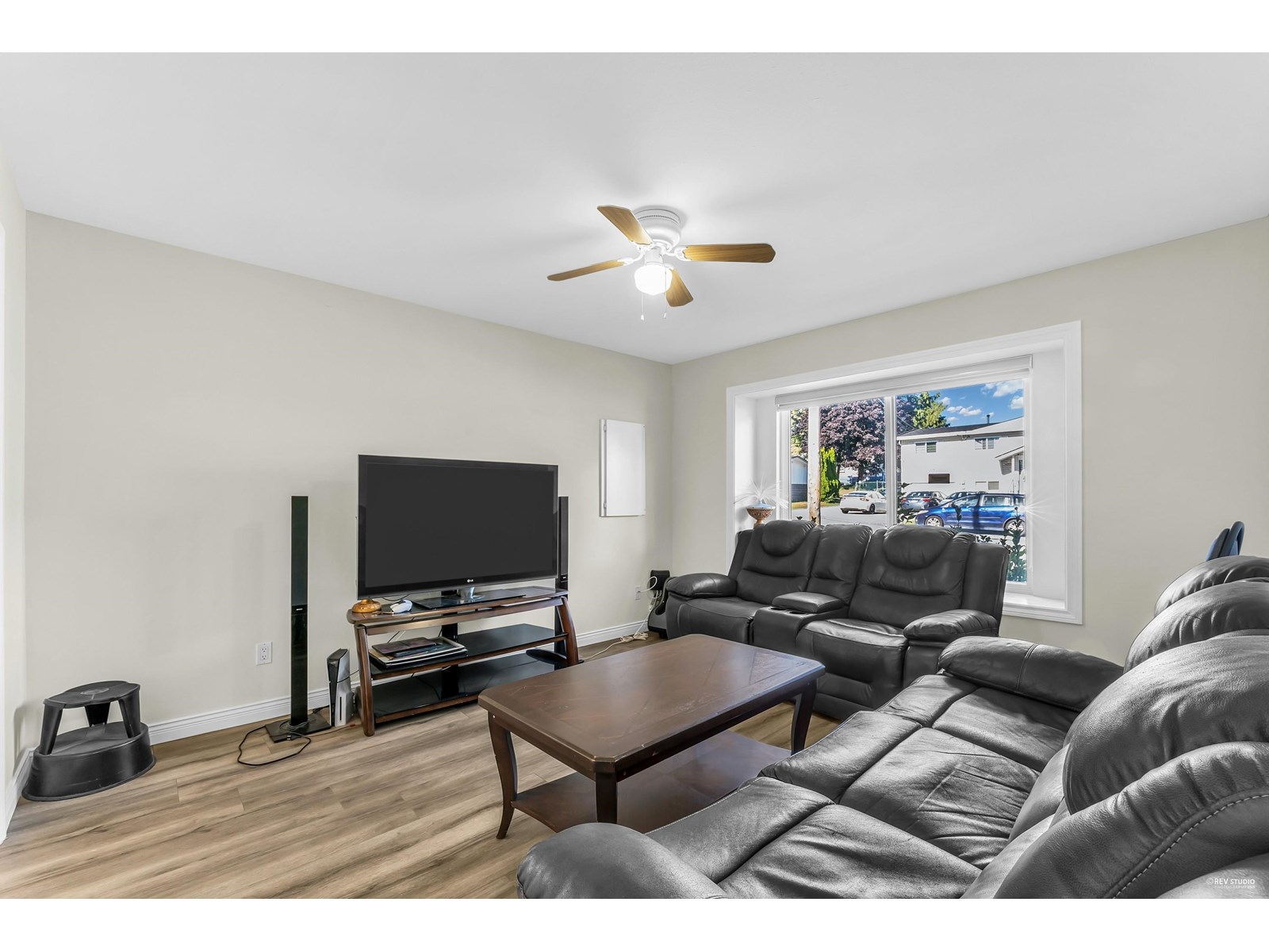 Photo 11 of 8036 133 A Street, Surrey BC