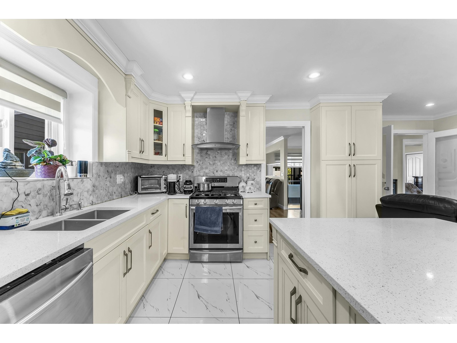 Photo 19 of 8036 133 A Street, Surrey BC