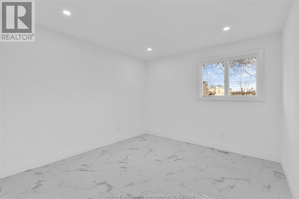 Photo 18 of 1510 Langlois, Windsor ON