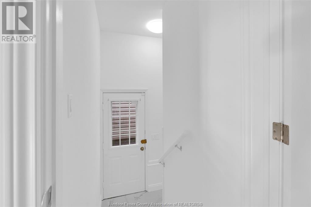 Photo 10 of 1510 Langlois, Windsor ON