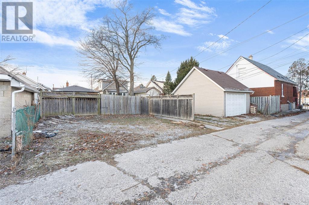 Photo 20 of 1510 Langlois, Windsor ON