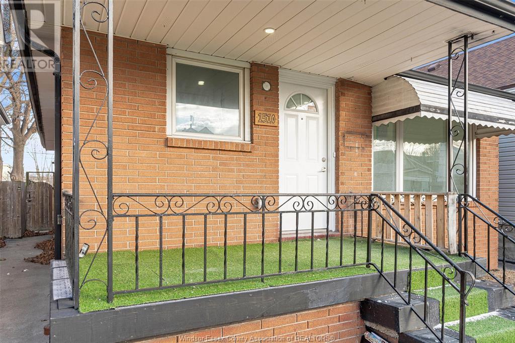 Photo 3 of 1510 Langlois, Windsor ON