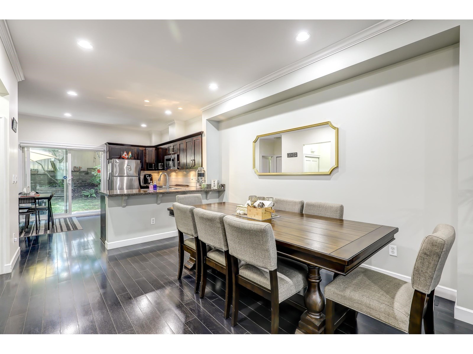 Photo 4 of 12 15192 62 A Avenue, Surrey BC