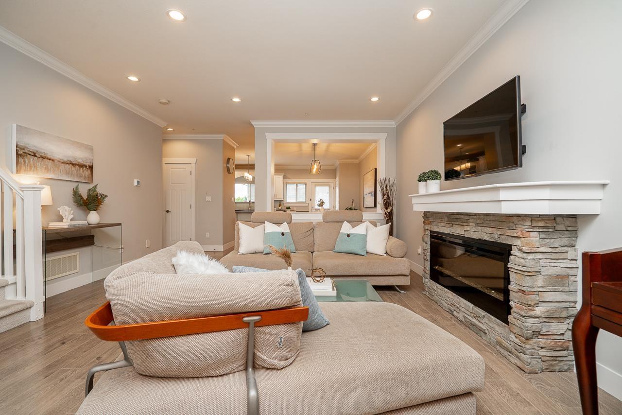 Photo 6 of 21165 77 B Avenue, Langley BC