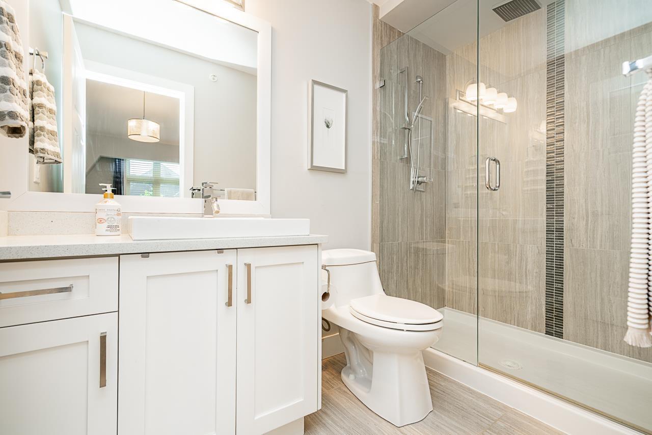 Photo 21 of 21165 77 B Avenue, Langley BC