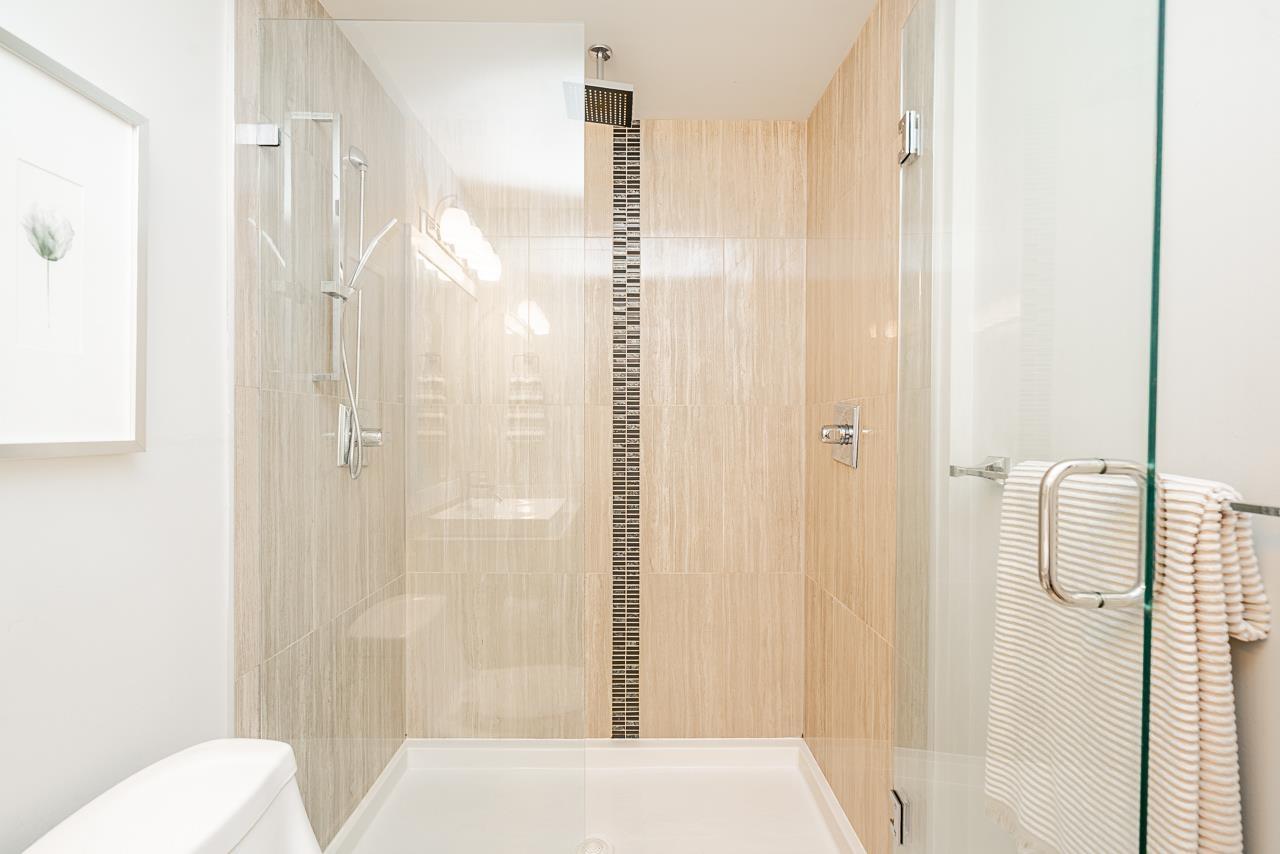 Photo 22 of 21165 77 B Avenue, Langley BC