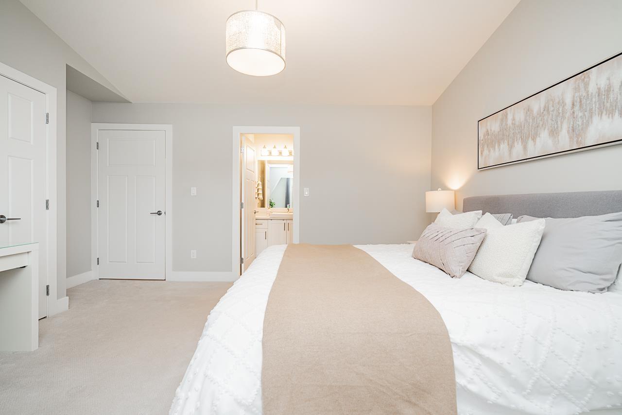 Photo 20 of 21165 77 B Avenue, Langley BC