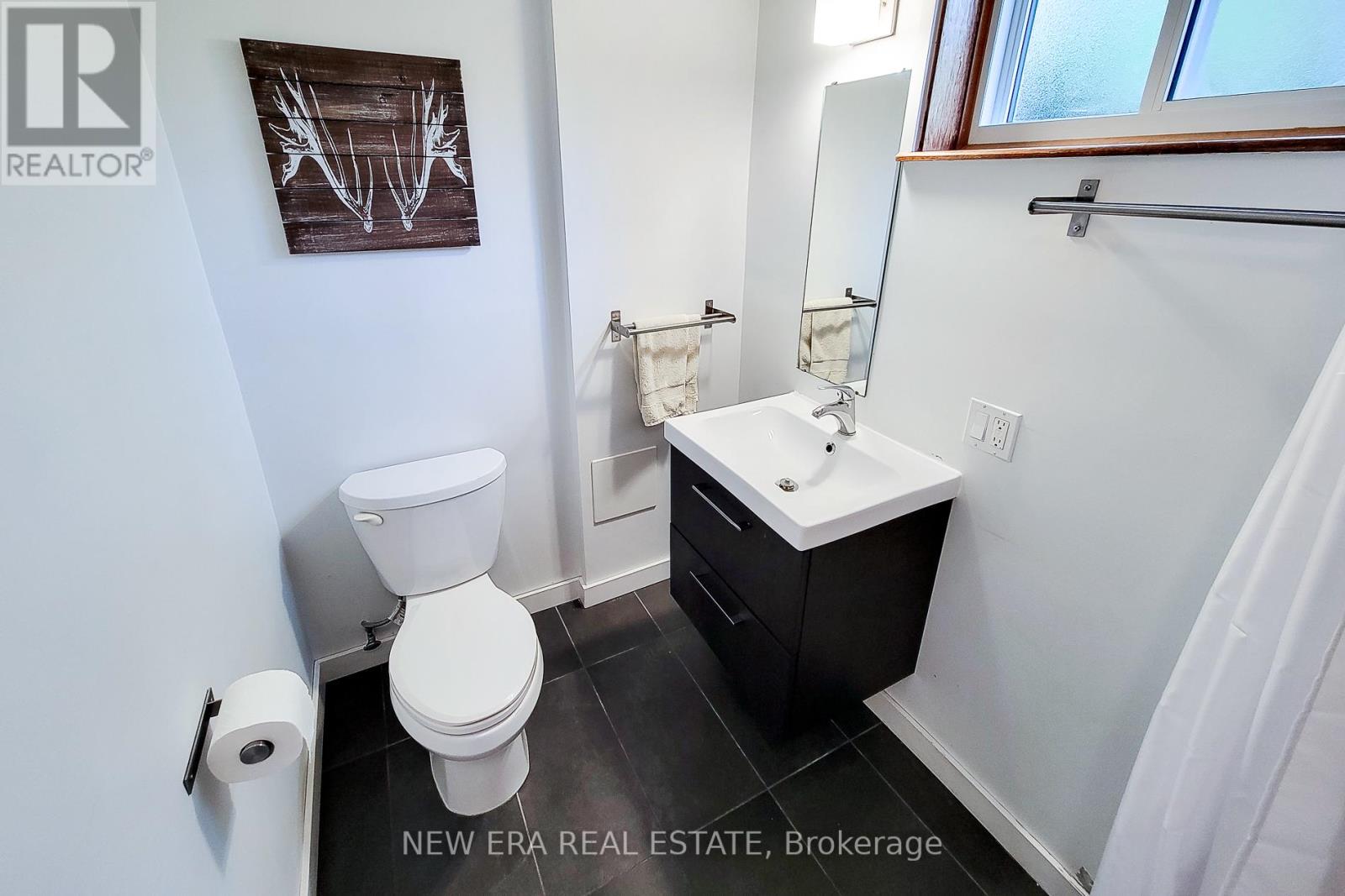 Photo 40 of 5322 Windermere Drive, Burlington ON