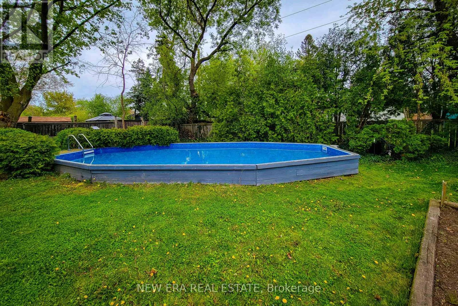 Photo 21 of 5322 Windermere Drive, Burlington ON