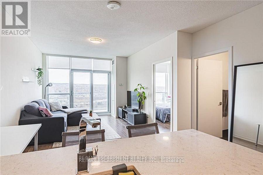 Photo 13 of 2001 2093 Fairview Street, Burlington ON