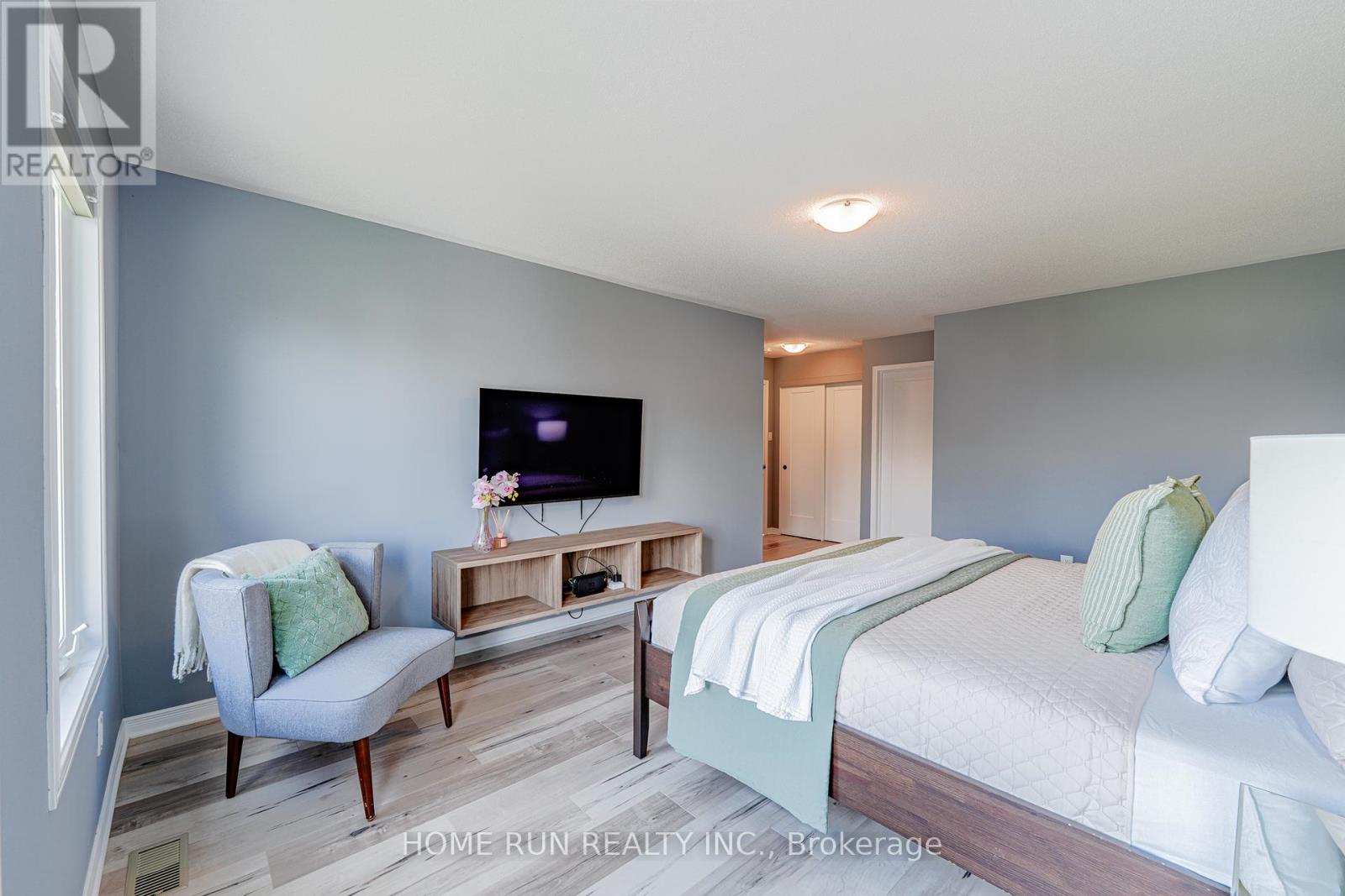Photo 32 of 77 Defence Street, Ottawa ON