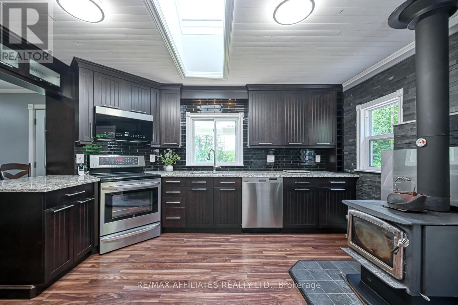 Photo 18 of 103 County 8 Road, Elizabethtownkitley ON