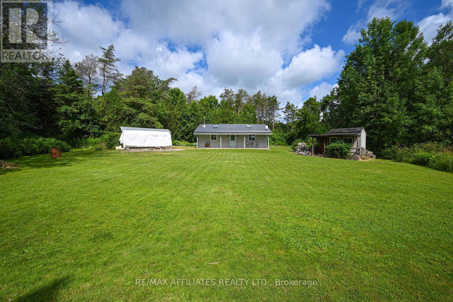 Photo 37 of 103 County 8 Road, Elizabethtownkitley ON