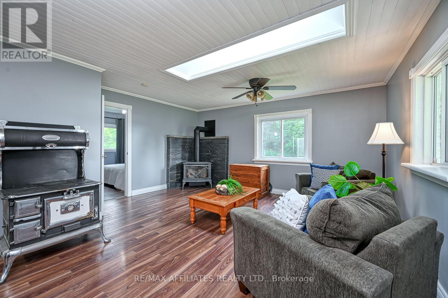 Photo 33 of 103 County 8 Road, Elizabethtownkitley ON
