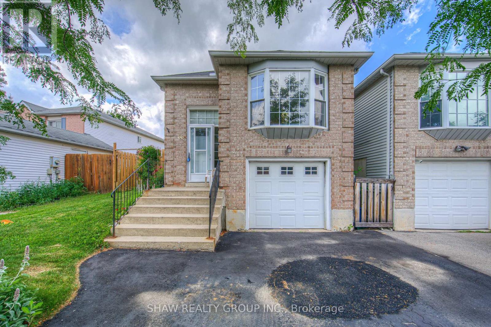 Photo 4 of 66 Daubigny Road, Brant ON