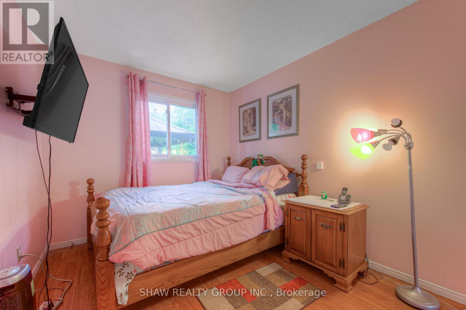 Photo 3 of 66 Daubigny Road, Brant ON