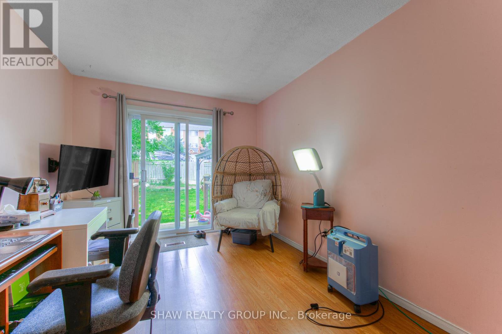 Photo 38 of 66 Daubigny Road, Brant ON