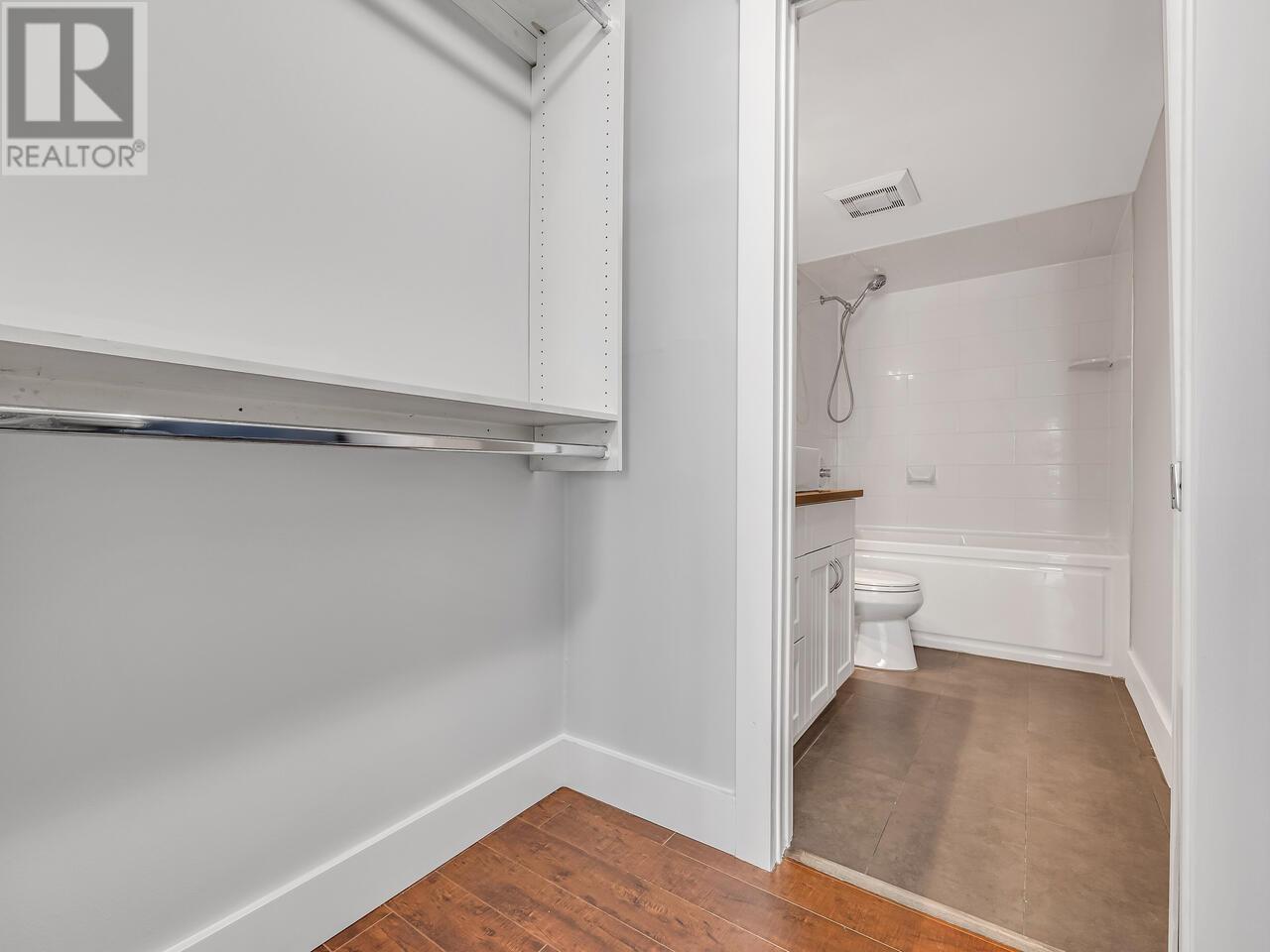 Photo 12 of 304 2224 Eton Street, Vancouver BC