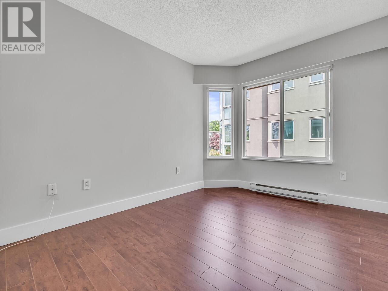 Photo 13 of 304 2224 Eton Street, Vancouver BC