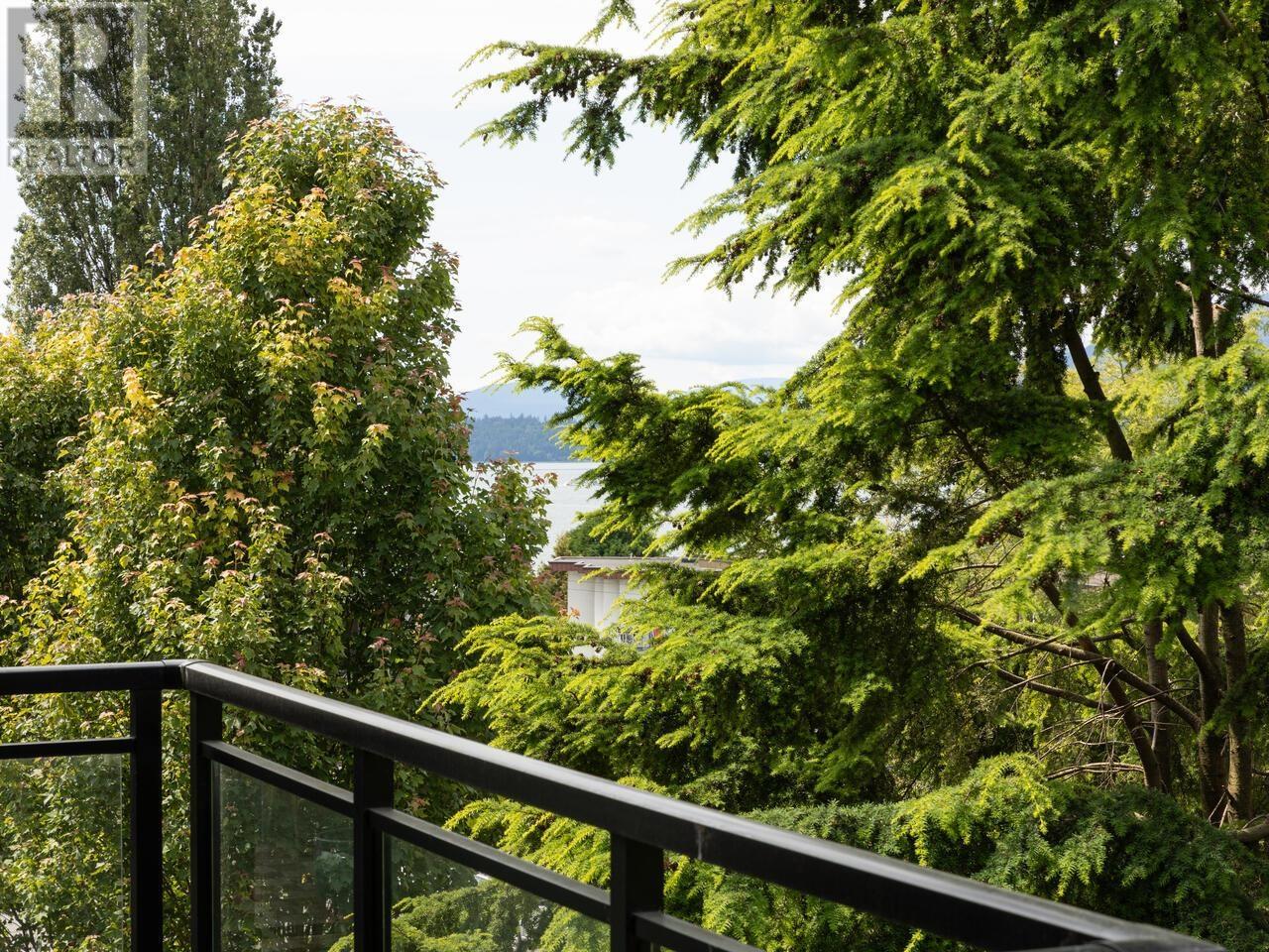 Photo 19 of 304 2224 Eton Street, Vancouver BC