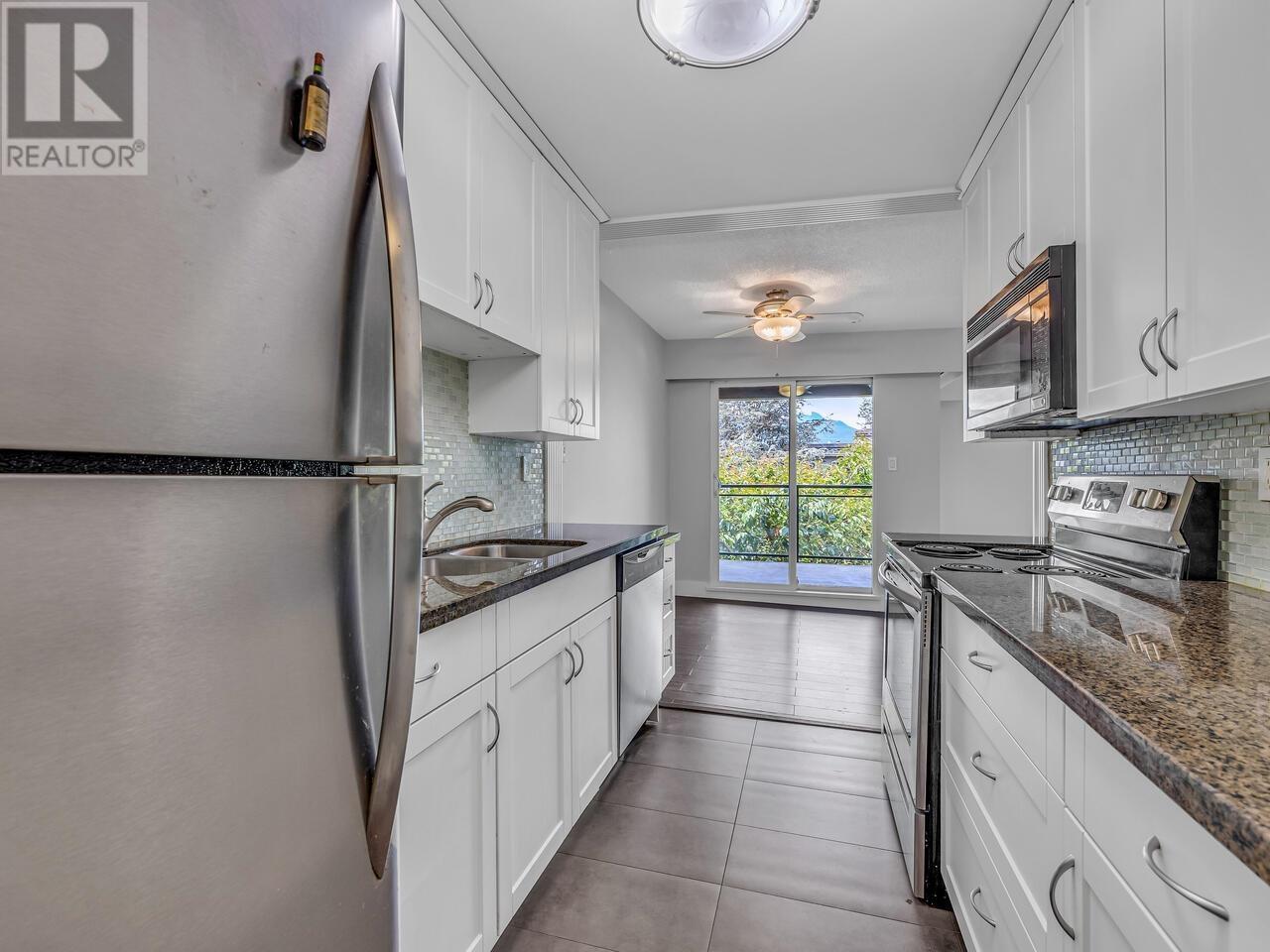 Photo 2 of 304 2224 Eton Street, Vancouver BC