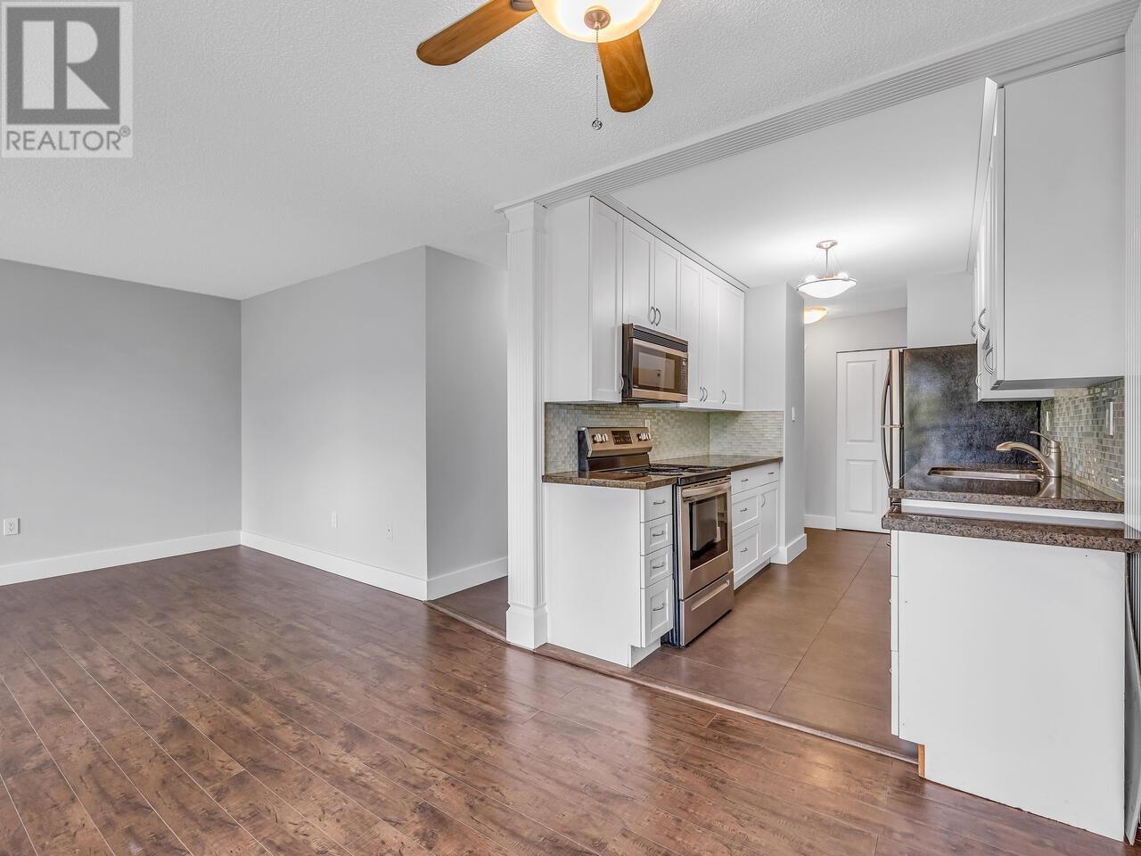 Photo 4 of 304 2224 Eton Street, Vancouver BC