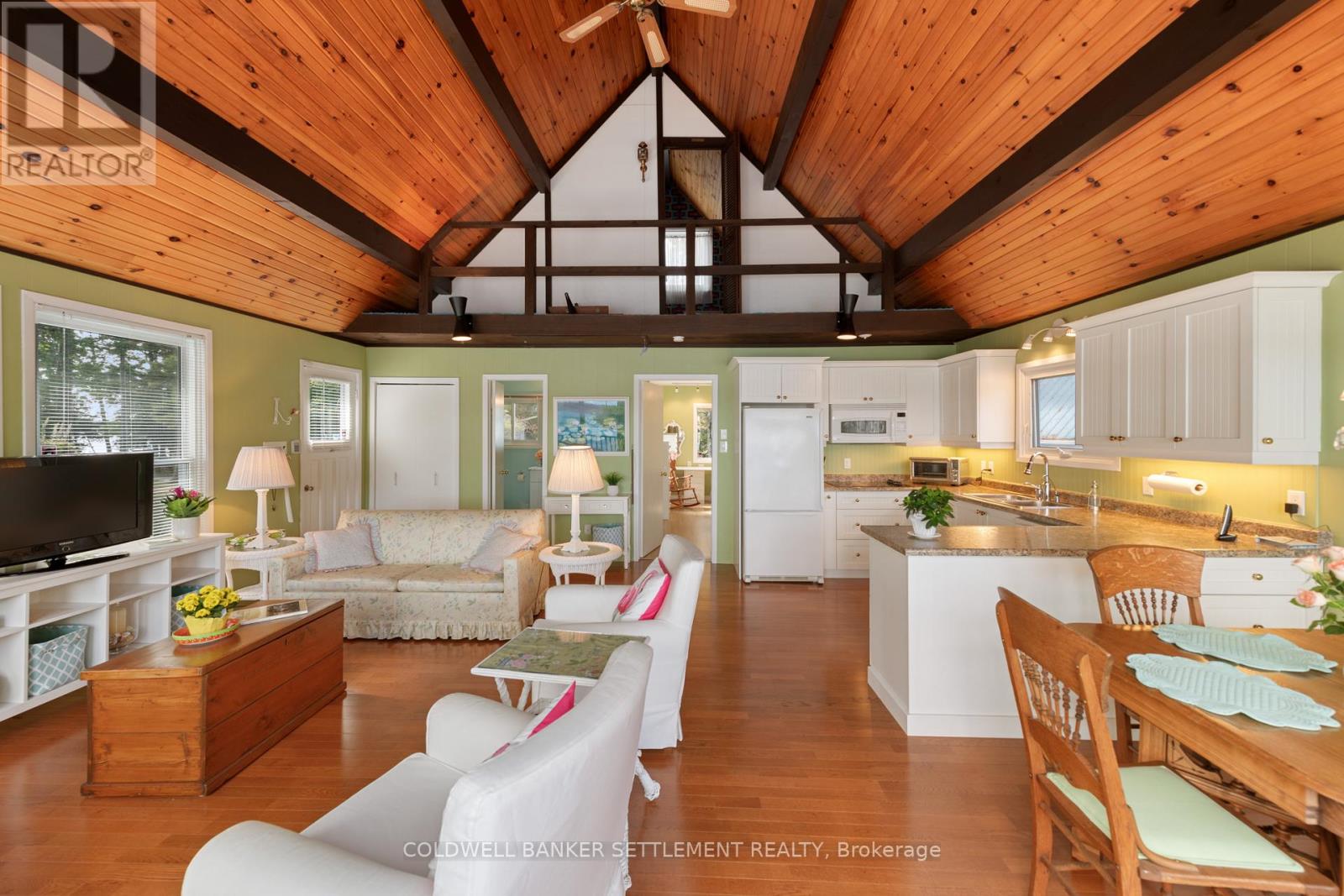 Photo 16 of 300 302 Isobel Lane, Tay Valley ON