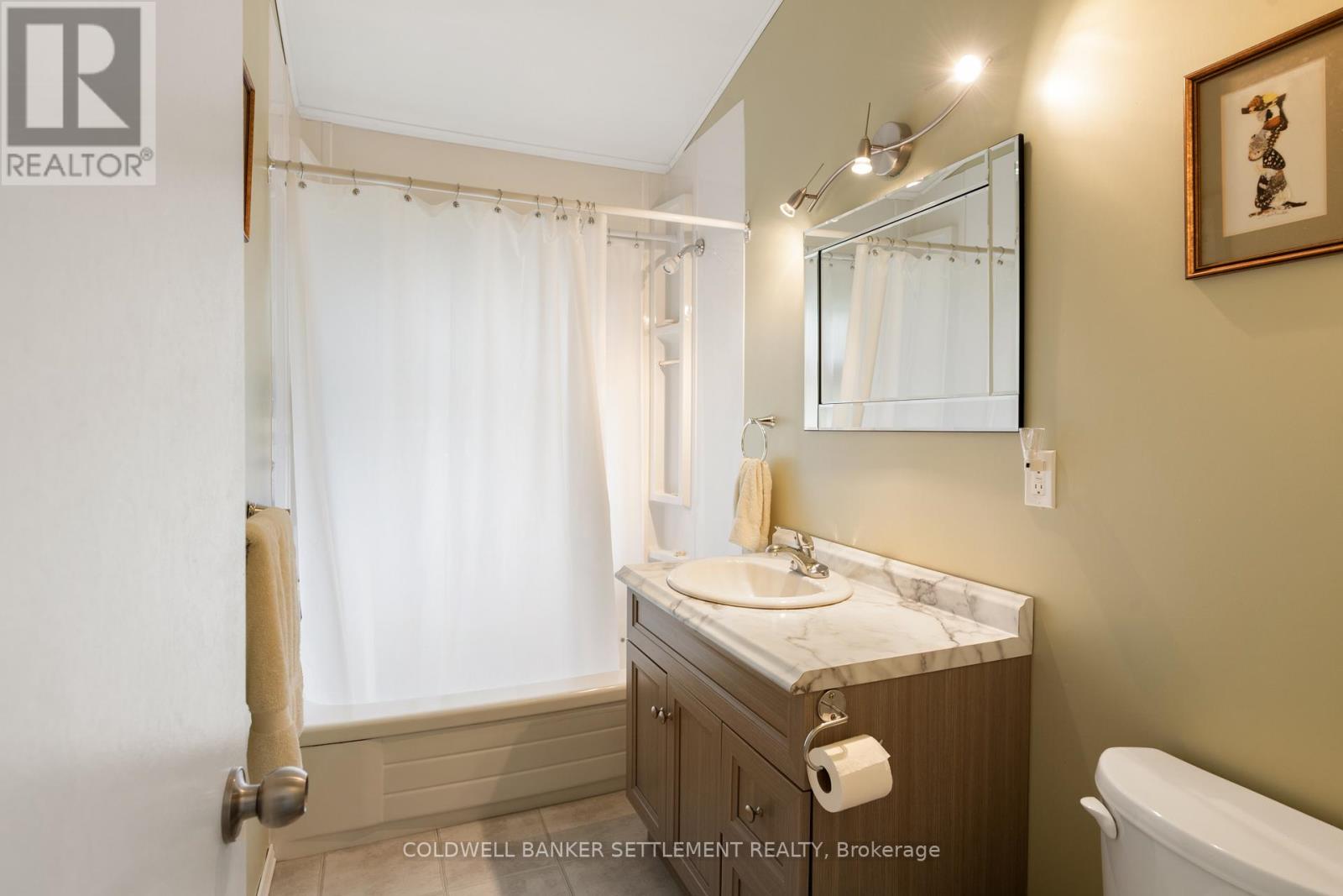 Photo 40 of 300 302 Isobel Lane, Tay Valley ON