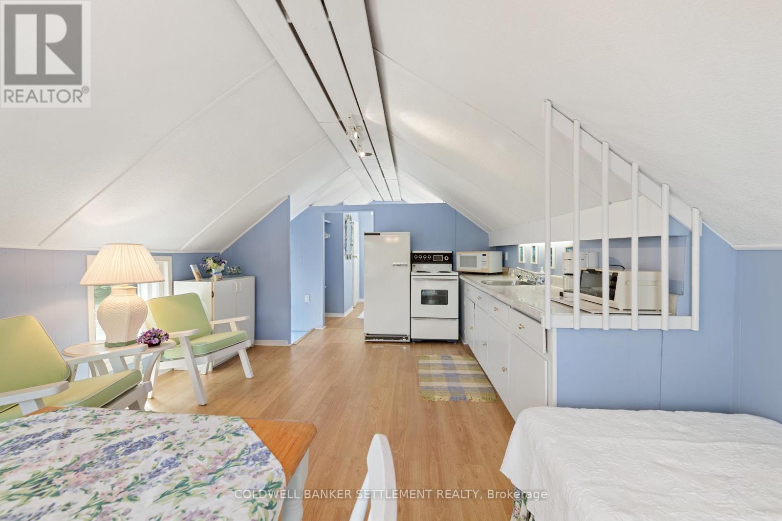 Photo 29 of 300 302 Isobel Lane, Tay Valley ON