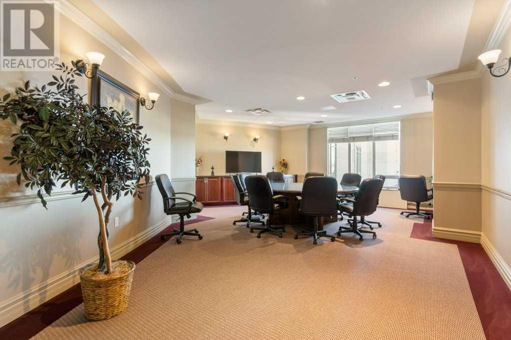 Single Family House for Sale in    Avenue NW Hounsfield Heights/Briar Hill Calgary 
