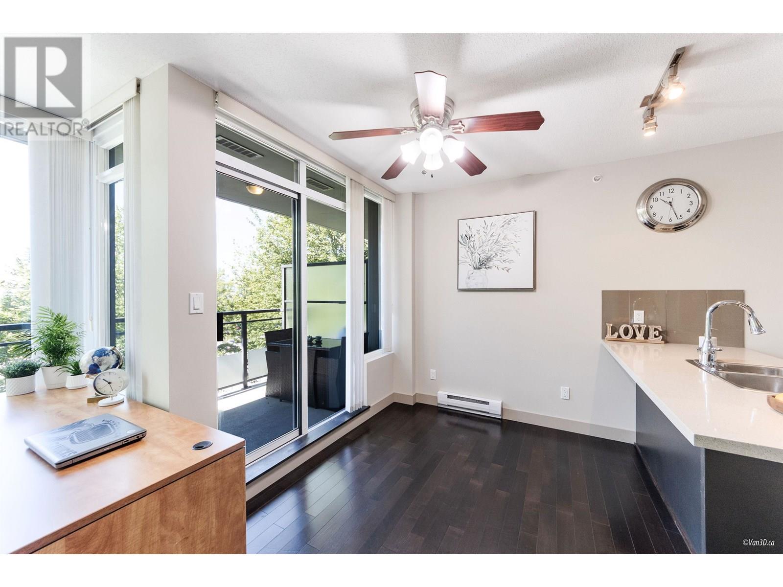 Photo 3 of 305 9009 Cornerstone Mews, Burnaby BC