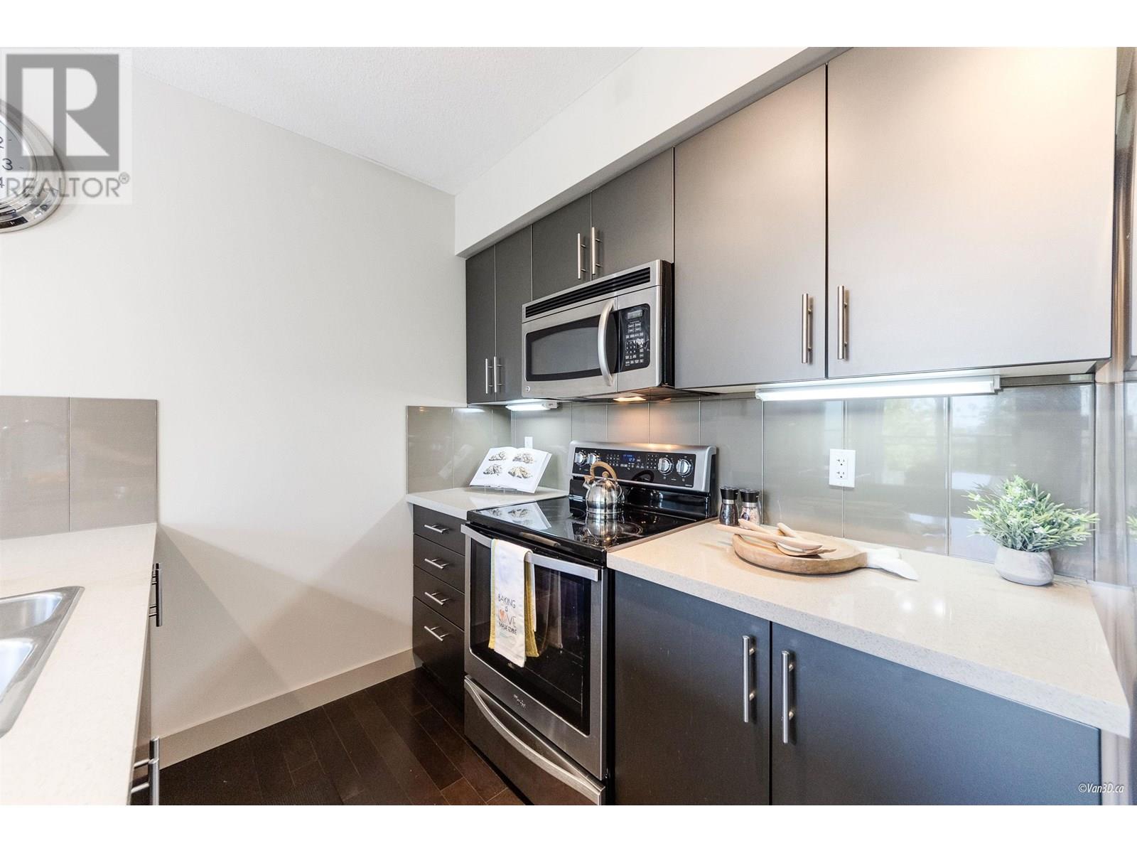 Photo 19 of 305 9009 Cornerstone Mews, Burnaby BC