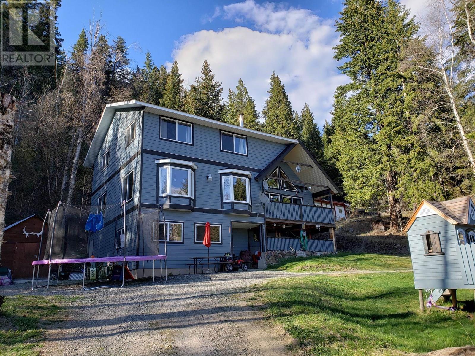 7589 JULSRUD ROAD, Lone Butte