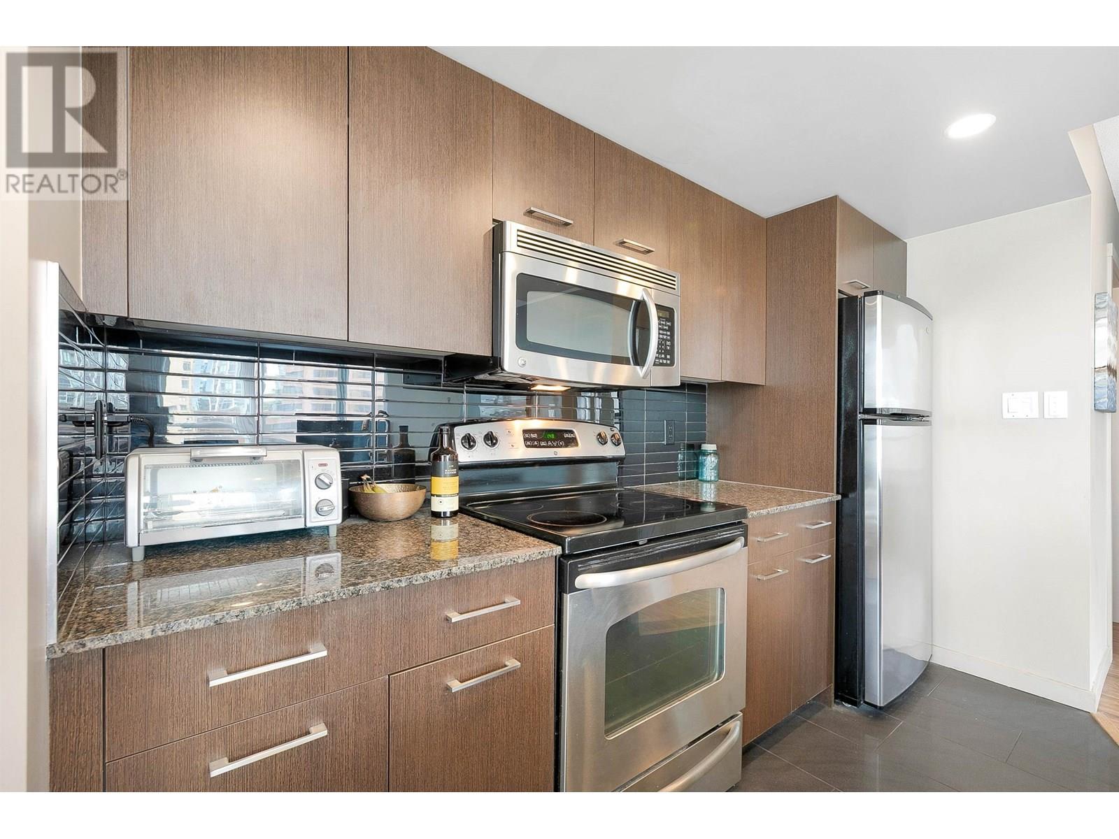 Photo 15 of 1102 1212 Howe Street, Vancouver BC