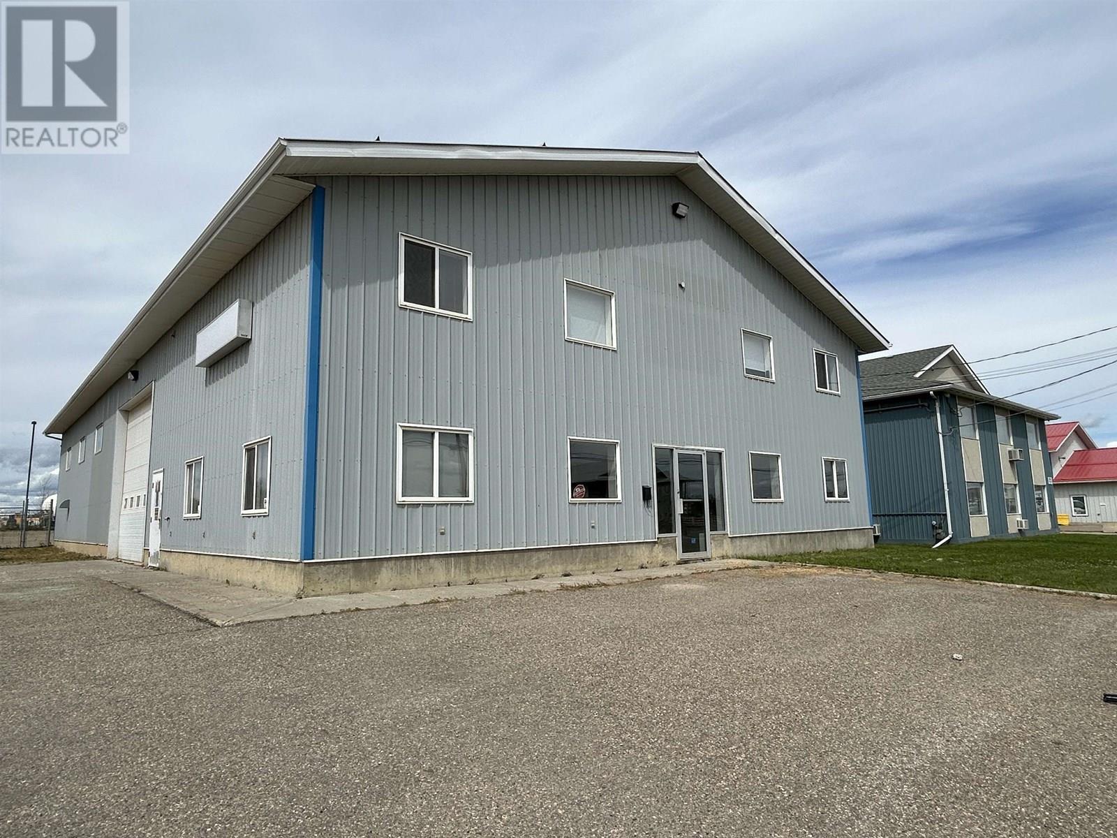 Photo 33 of 8916 109 Street, Fort St John BC