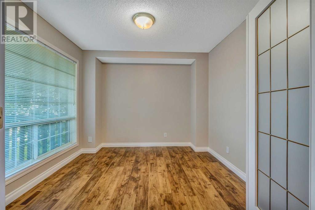 Single Family House for Sale in  Citadel Peak Mews NW Citadel Calgary 
