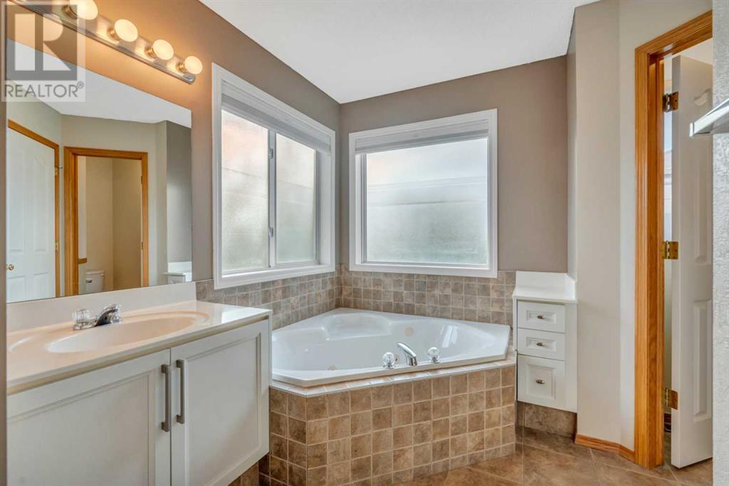 Single Family House for Sale in  Citadel Peak Mews NW Citadel Calgary 