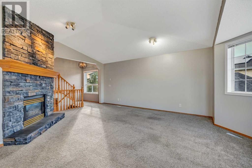 Single Family House for Sale in  Citadel Peak Mews NW Citadel Calgary 