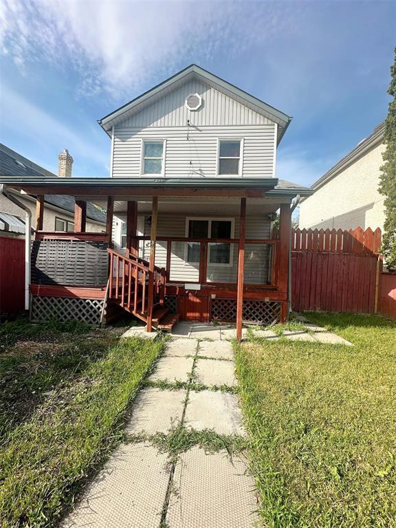 Photo 2 of 303 Boyd Avenue, Winnipeg MB