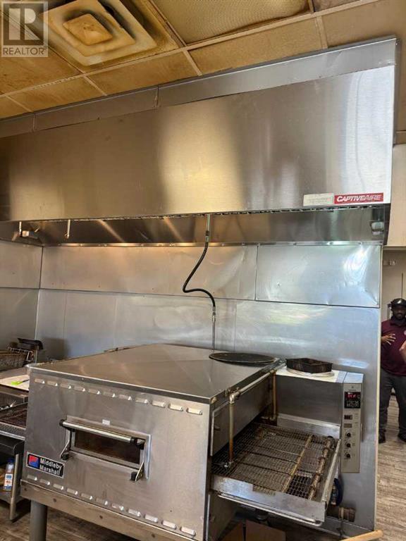 22 Pizza Place, Calgary, Alberta