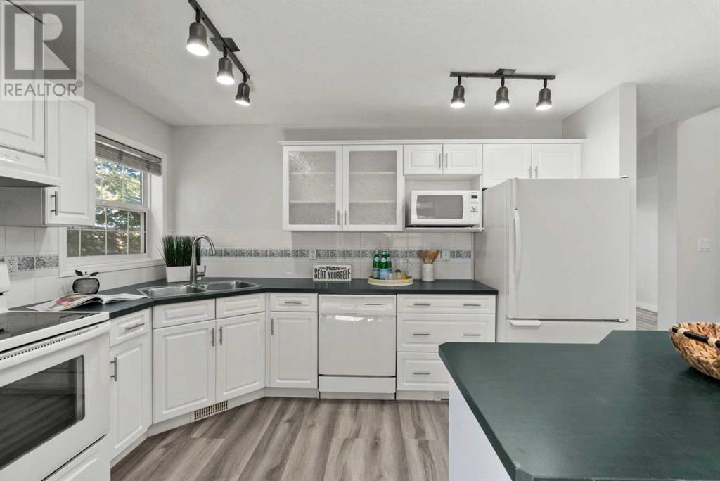 Single Family House for Sale in   Martha