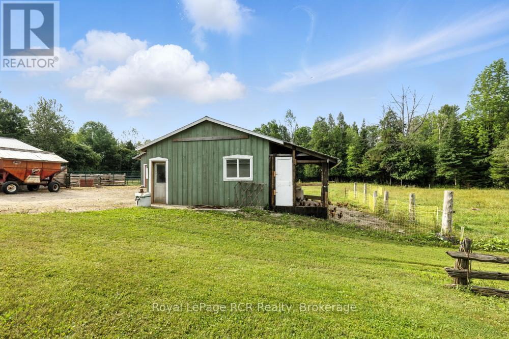 Photo 22 of 45001 Lakelet Road, Howick ON