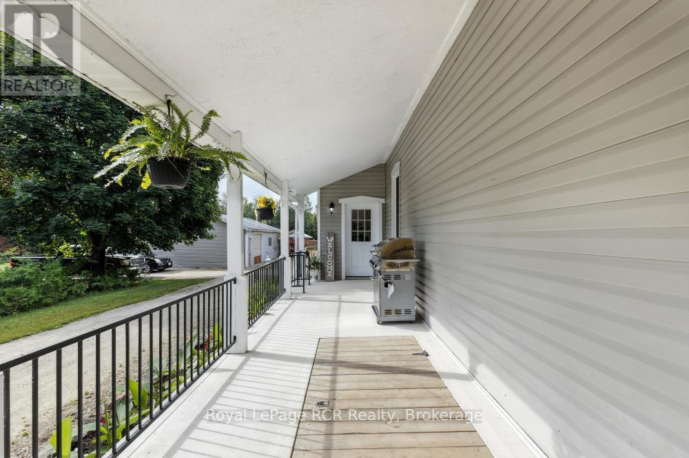 Photo 7 of 45001 Lakelet Road, Howick ON
