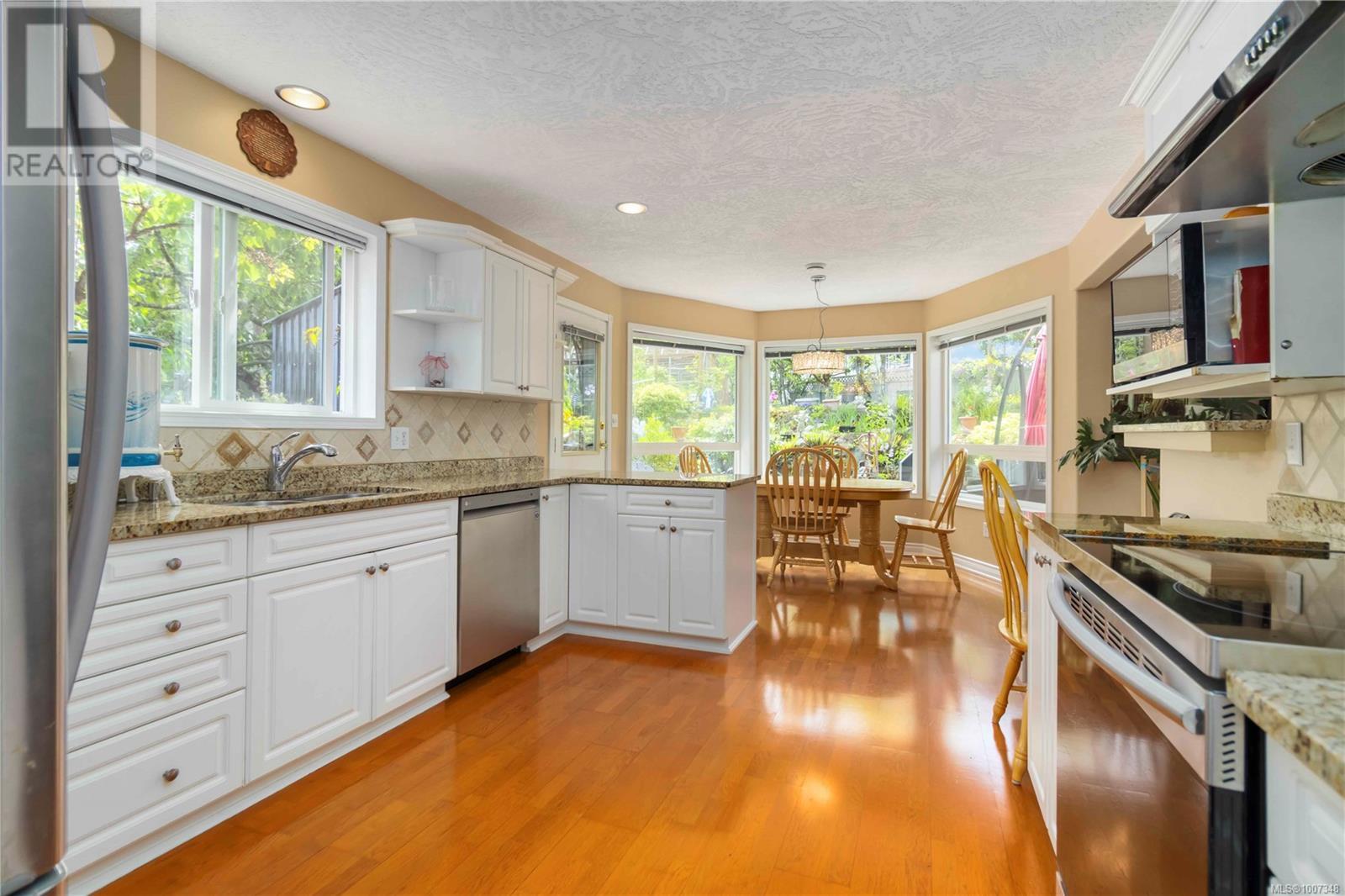 Photo 2 of 2350 Setchfield Ave, Langford BC