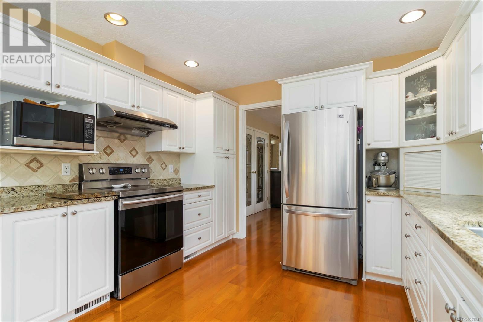Photo 19 of 2350 Setchfield Ave, Langford BC