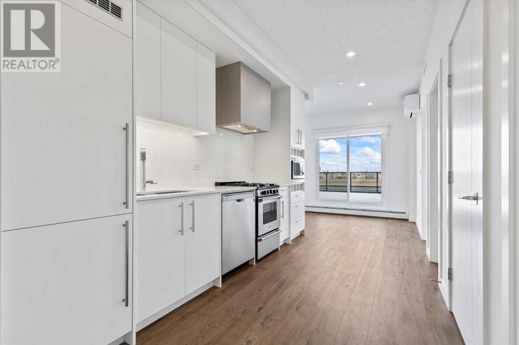 Single Family House for Sale in   Broadcast Avenue SW West Springs Calgary 